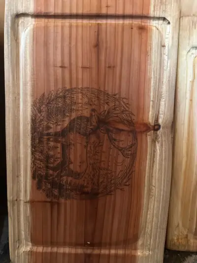 Tabla de cortar de madera grabada vikinga y otros - miniatura 2