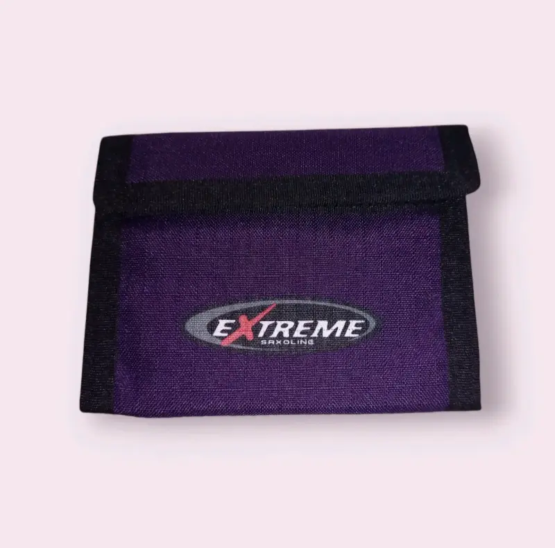 Billetera Extreme Saxoline morada - 1