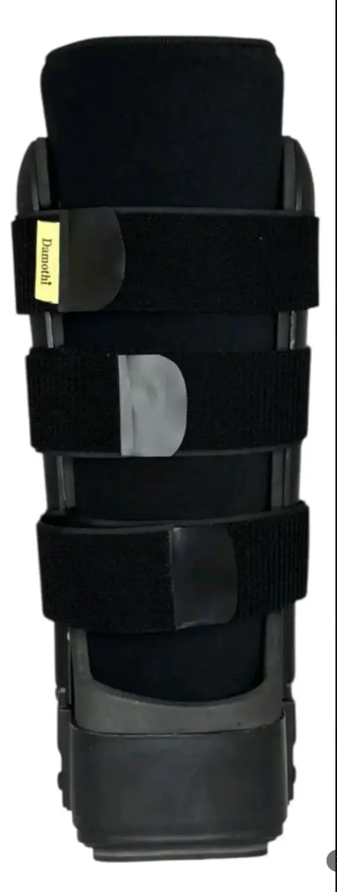 Bota ortopédica negra con velcro - 3