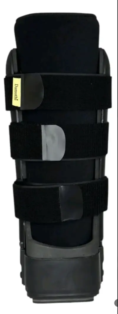 Bota ortopédica negra con velcro - miniatura 3