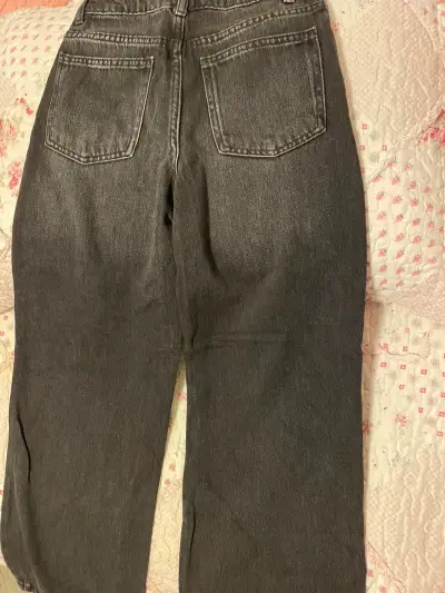 Jeans negros con detalles de perlas Zara - miniatura 2