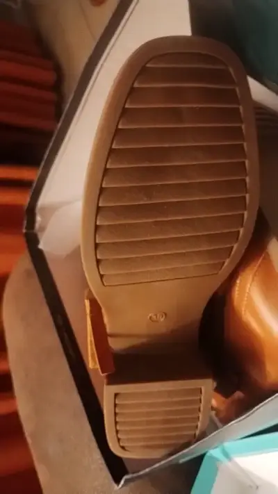 Botines de cuero marrón con tacón - miniatura 4