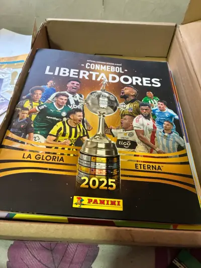 Álbum Panini CONMEBOL Libertadores 2025 - miniatura 1