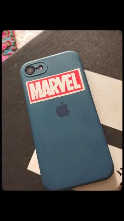 iPhone 7 negro en buen estado - miniatura 3