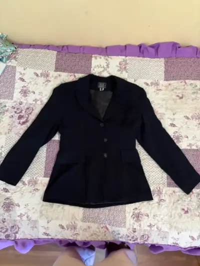 Blazer negro elegante para mujer - miniatura 2