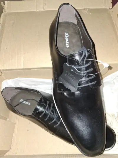 Zapatos formales de cuero Bata negros - miniatura 3