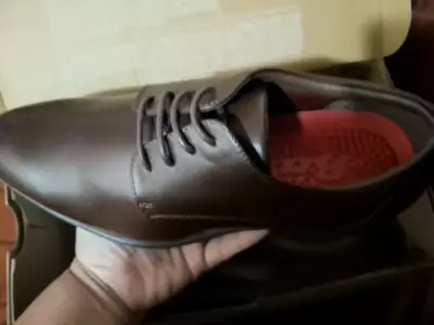 Zapatos formales Bata marrones nuevos - miniatura 2