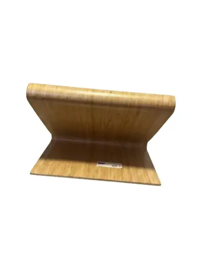 Soporte de madera para laptop - miniatura 4