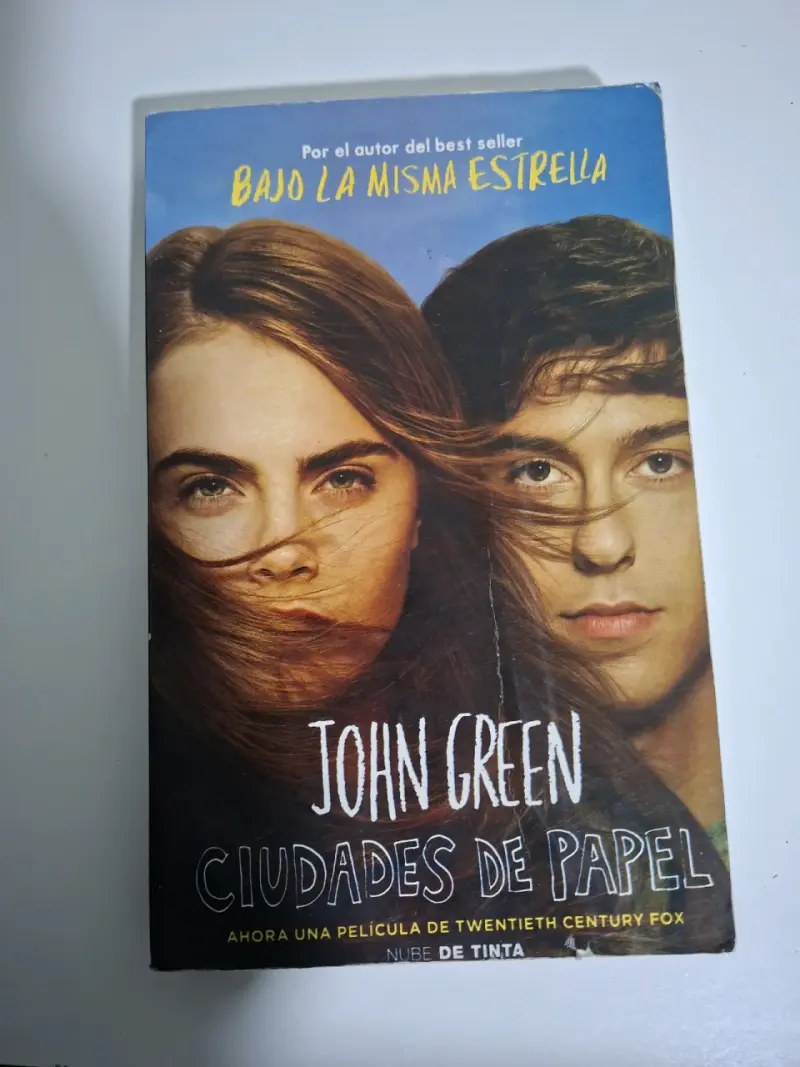 Libro 'Ciudades de Papel' de John Green