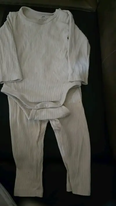 Conjunto de bebé H&M beige de algodón - miniatura 1