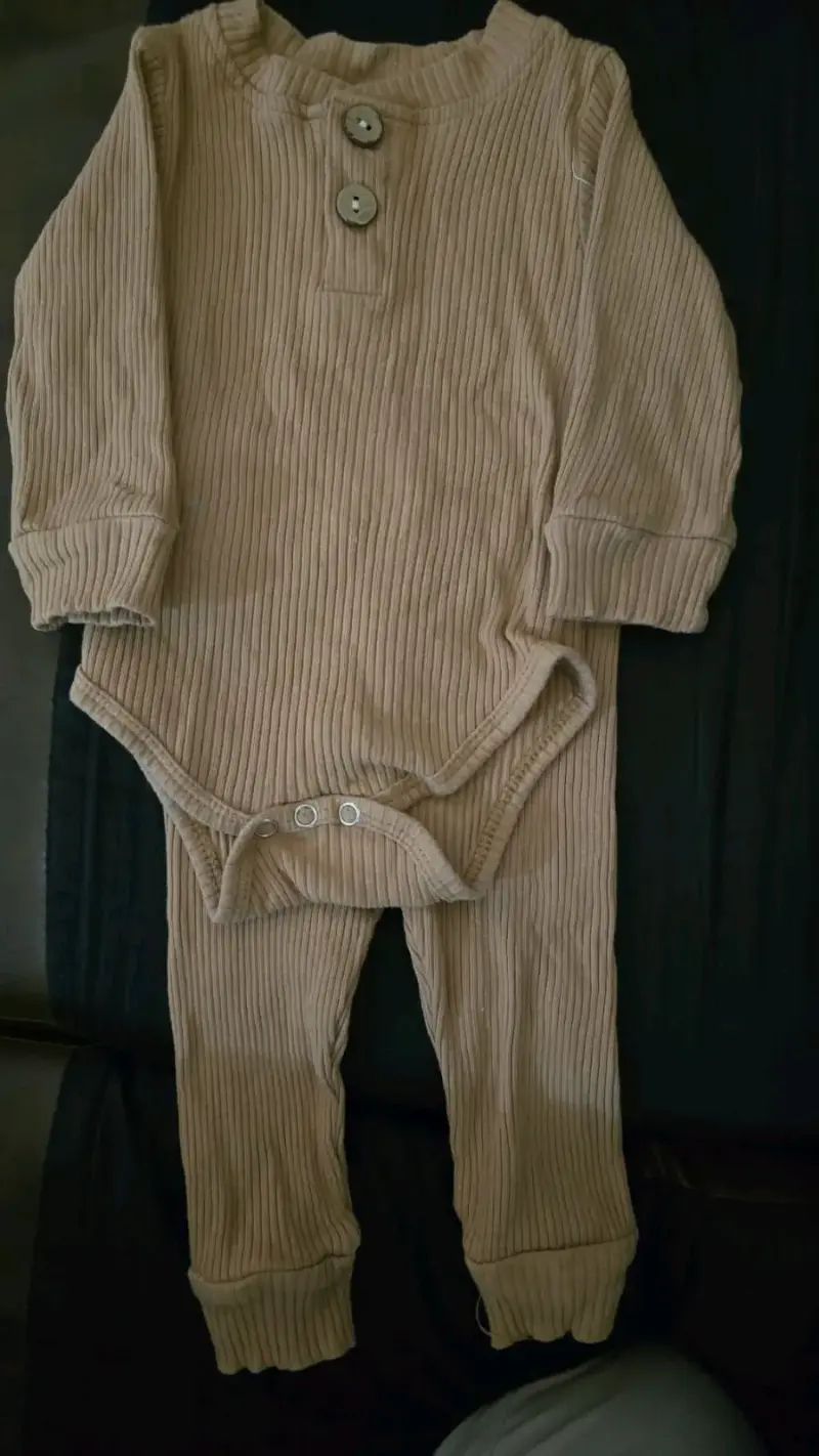 Conjunto de bebé H&M beige de algodón - 2