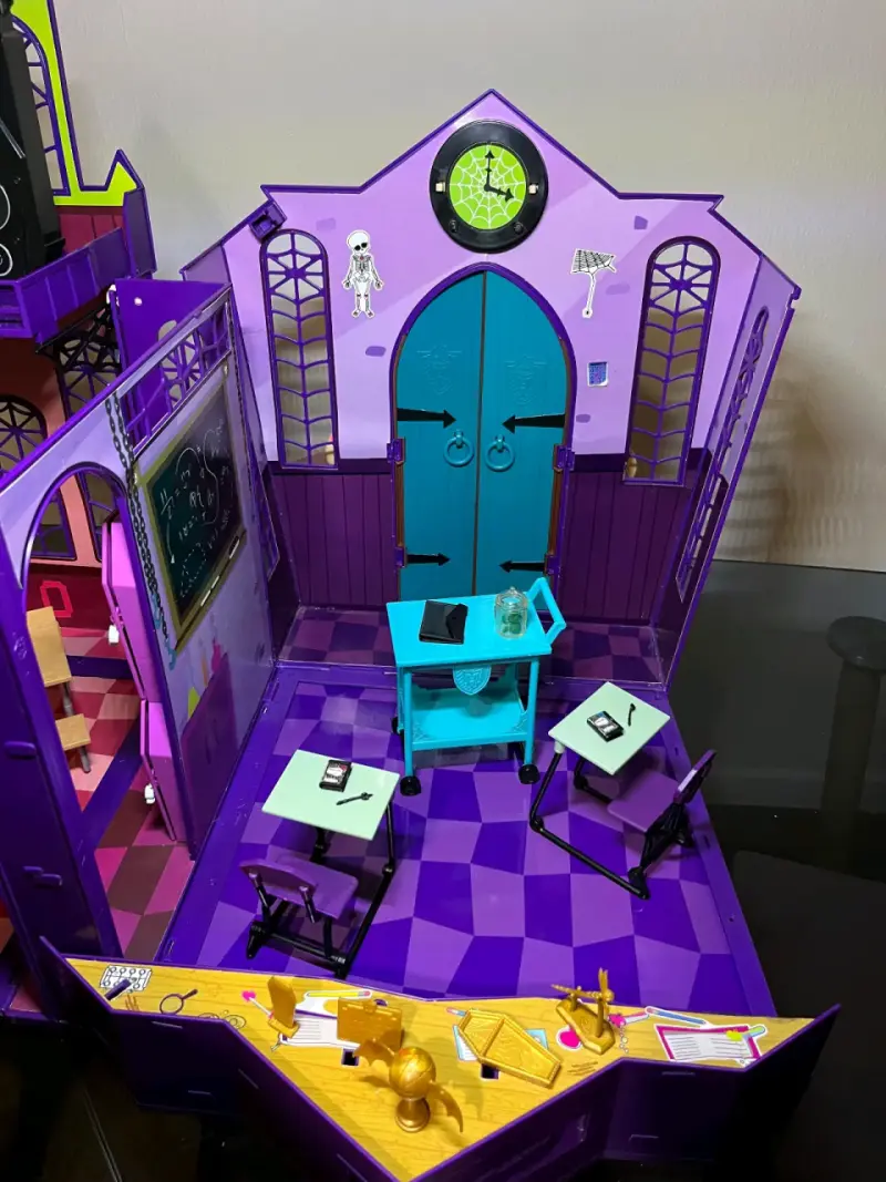 Escuela Monster High generación 1 2012 - 2
