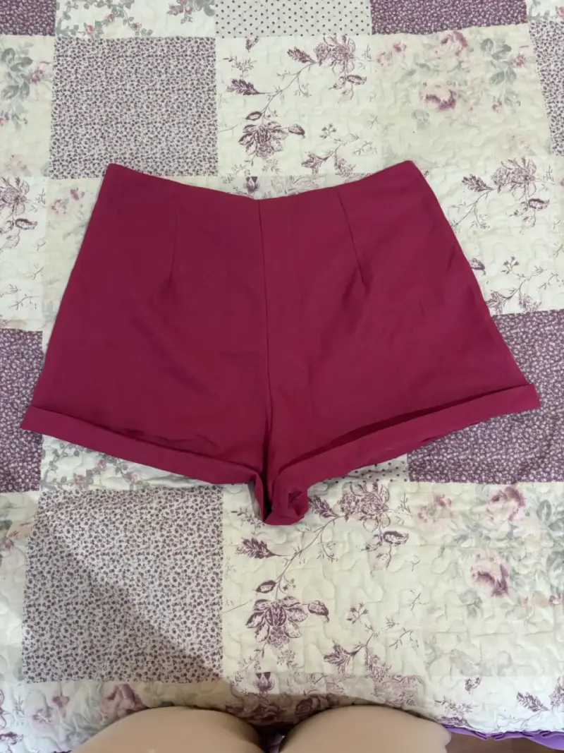 Shorts de mujer color burdeos - 2