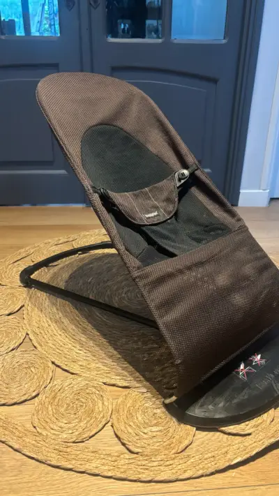 Silla mecedora BabyBjörn marrón - miniatura 2