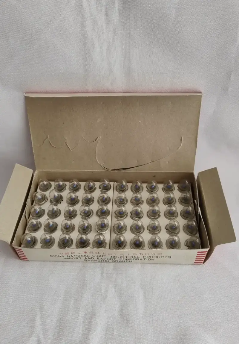 Caja de 50 ampolletas Vintage Swan para linterna - 3