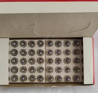 Caja de 50 ampolletas Vintage Swan para linterna - miniatura 5