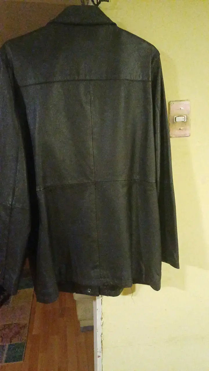 Abrigo negro de cuero sintético para hombre - 2