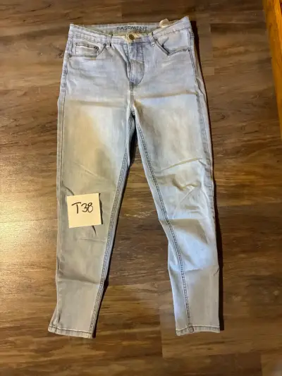 Jeans Basement celestes talla 38 - miniatura 1