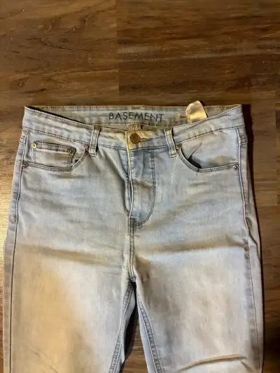 Jeans Basement celestes talla 38 - miniatura 4