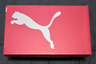 Caja de zapatos Puma original talla 41 26.5cm - miniatura 1