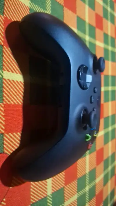 Control inalámbrico para Xbox negro - miniatura 3