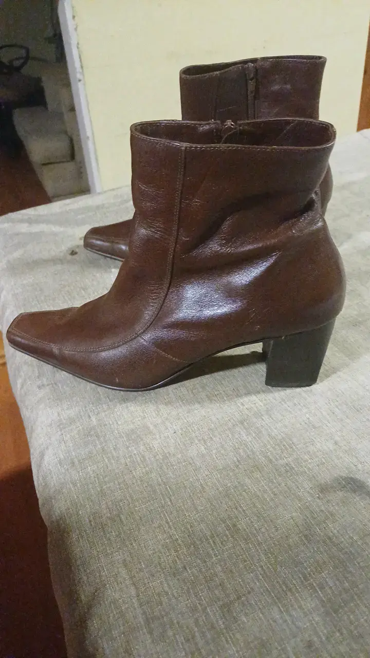 Botines de cuero marrón con tacón - 2