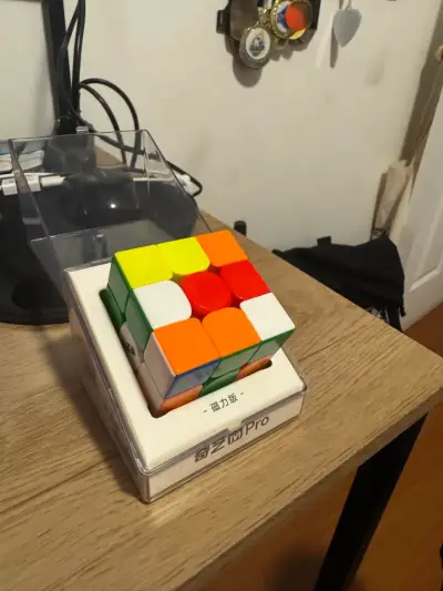 Cubo de Rubik 3x3 - miniatura 4