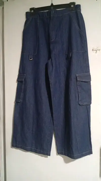 Pantalones cargo de mezclilla azul - miniatura 1