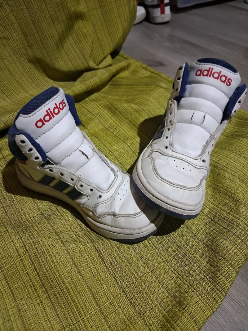 Zapatillas Converse y Adidas usadas en buen estado - 2