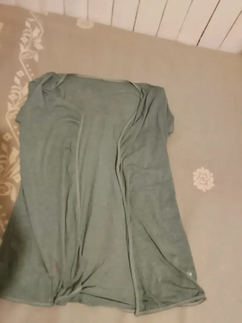 Polera verde casual para mujer