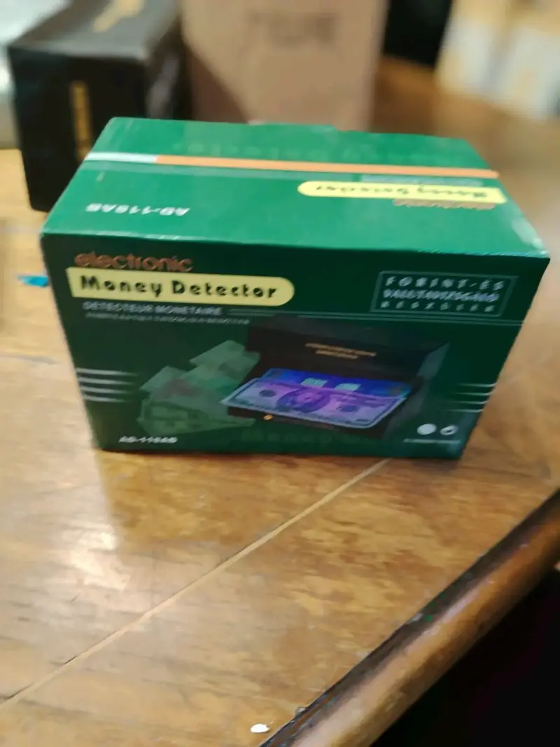 Detector de billetes electrónicos portátil