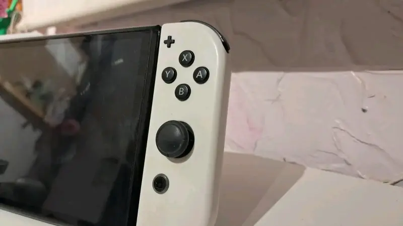 Consola Nintendo Switch OLED blanca - 2