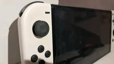 Consola Nintendo Switch OLED blanca - miniatura 4