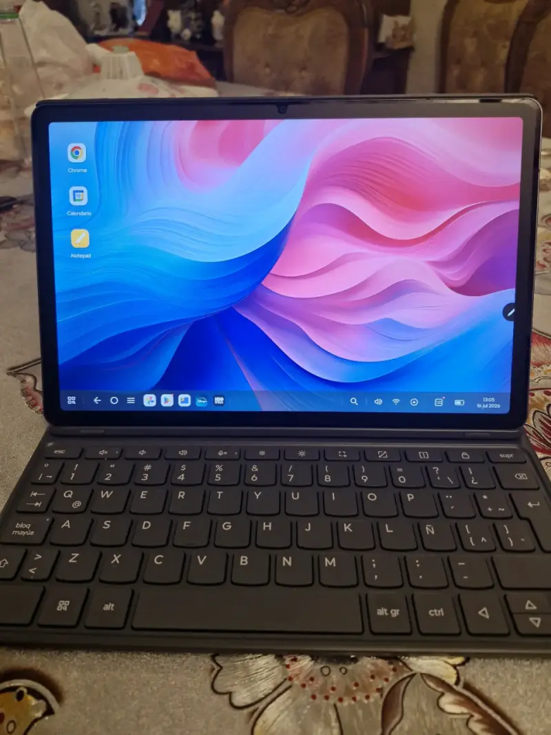 Tablet Lenovo con teclado desmontable - 2