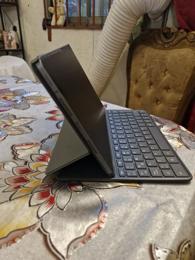 Tablet Lenovo con teclado desmontable - 6