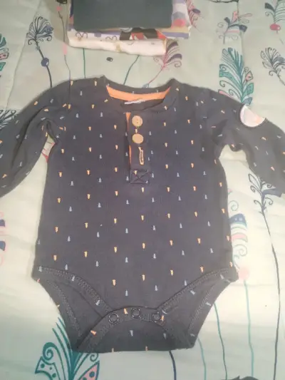 Body de bebé con diseño de león - miniatura 2