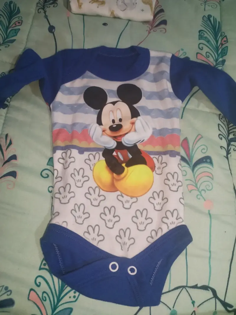 Body de bebé con diseño de león - 4