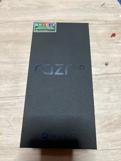 Smartphone Motorola Razr naranja - miniatura 4