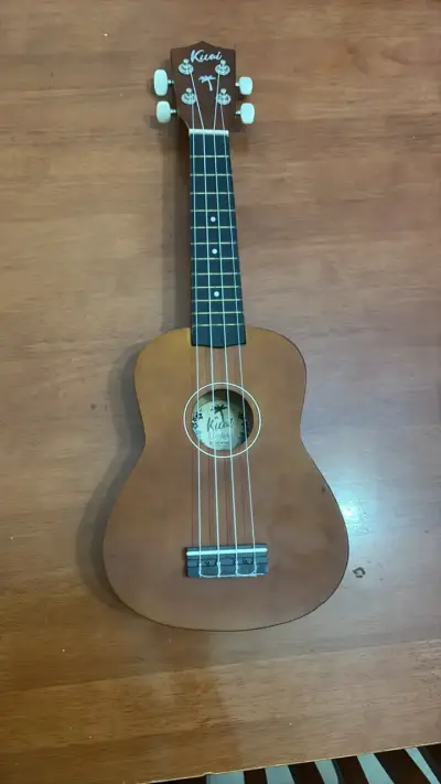 Ukulele Kuai soprano de madera - miniatura 1