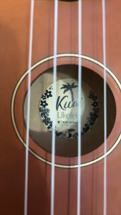 Ukulele Kuai soprano de madera - miniatura 2