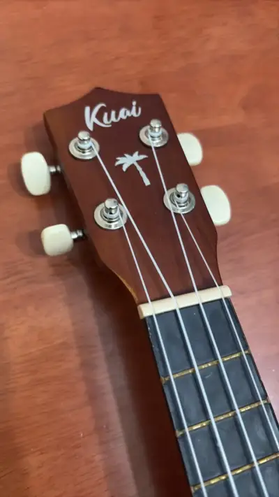 Ukulele Kuai soprano de madera - miniatura 3