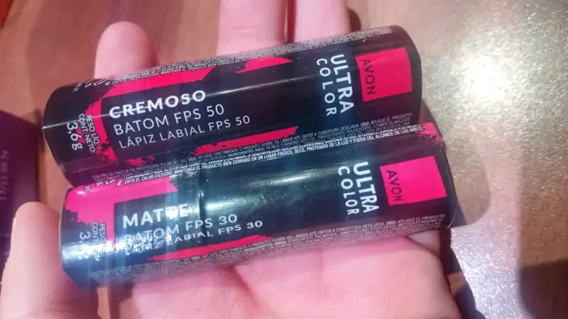 Lápiz labial Avon Ultra Color FPS 50 - 1