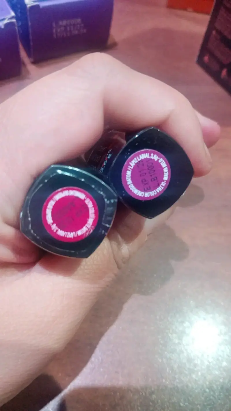 Lápiz labial Avon Ultra Color FPS 50 - 2