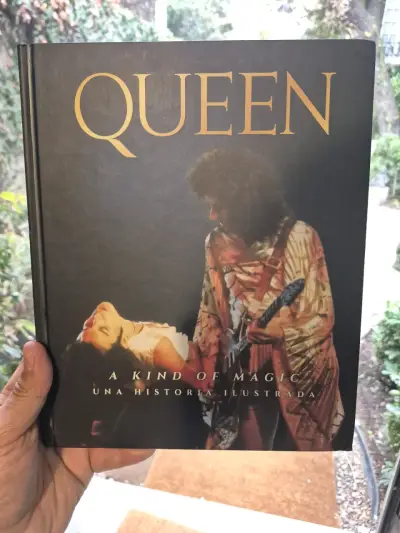 Libro Queen A Kind of Magic ilustrado - miniatura 1