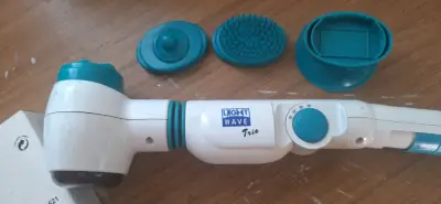 Masajeador eléctrico Light Wave Trio con accesorios - miniatura 1