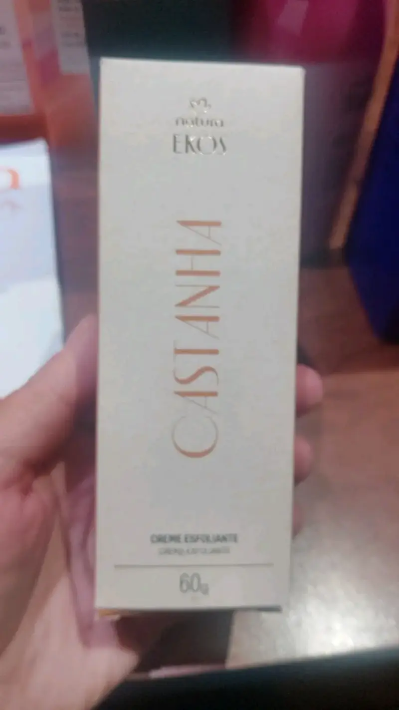 Crema exfoliante Natura Ekos Castaña 60g