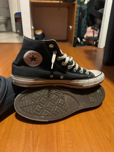 Zapatillas negras Converse - miniatura 2