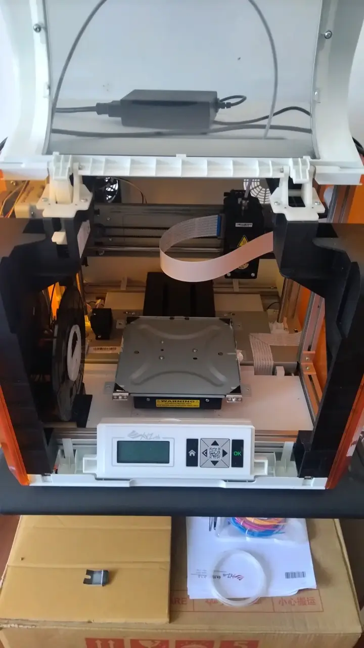 Impresora 3D XYZprinting Da Vinci Mini - 4