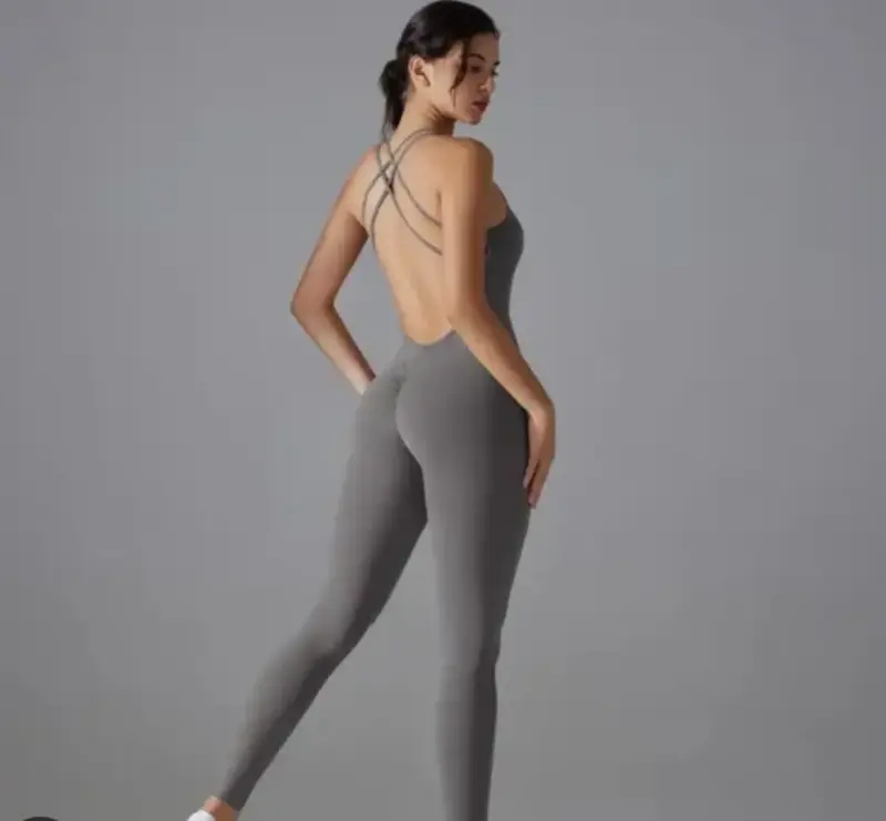 Enterito deportivo gris con espalda descubierta - 1