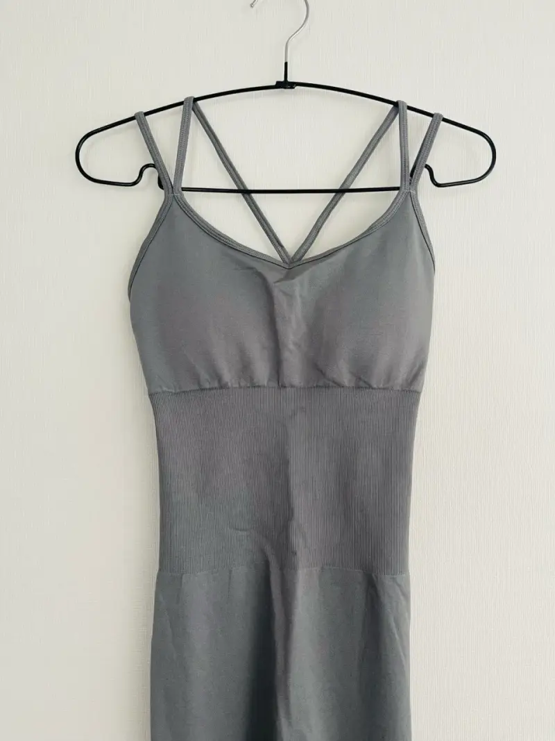 Enterito deportivo gris con espalda descubierta - 5